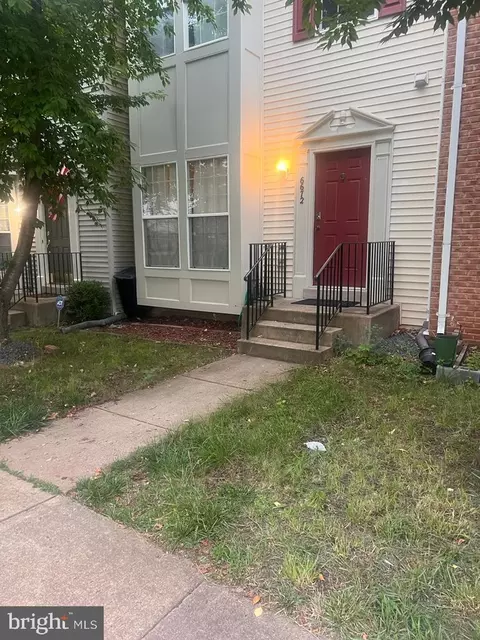 6672 Roderick Loop, Gainesville, VA 20155