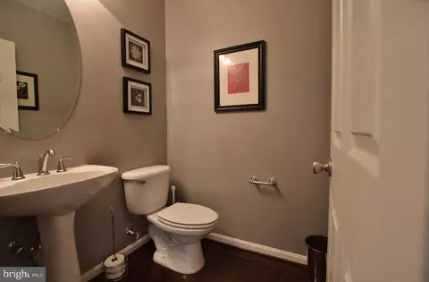 3208 Lost Pond Ct, Triangle, VA 22172 photo 9