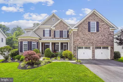 5874 Waterloo Bridge Cir, Haymarket, VA 20169