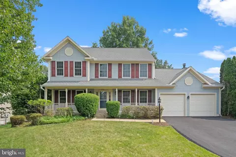 9430 Weathersfield Dr, Bristow, VA 20136