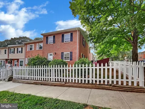 4126 Ferrara Ter, Woodbridge, VA 22193