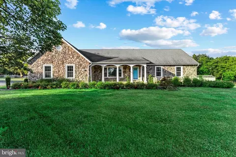 13400 Herring Ln, Nokesville, VA 20181