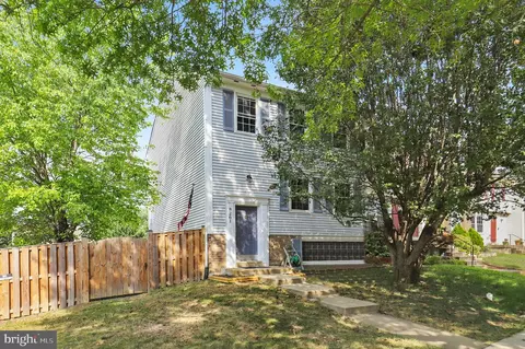 8261 Vernon St, Manassas, VA 20109