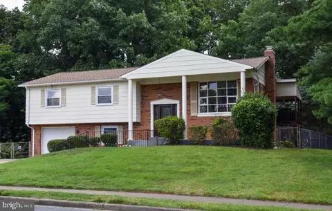 4221 Evergreen Dr, Woodbridge, VA 22193