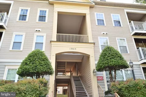 13615 Garfield Pl #101, Woodbridge, VA 22191