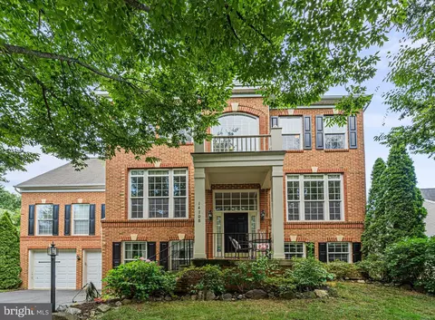 14708 Parson Weems Loop, Woodbridge, VA 22193