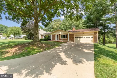 4092 Fallway Ln, Woodbridge, VA 22193
