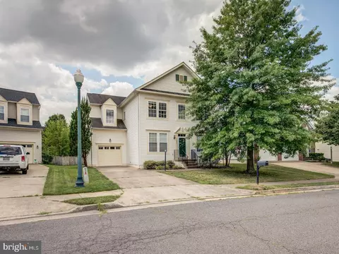 11981 Molly Pitcher Cir, Manassas, VA 20109