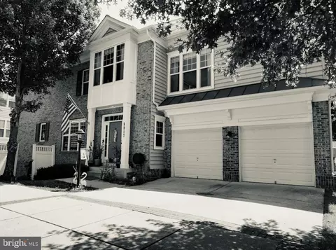 8817 Screech Owl Ct, Gainesville, VA 20155