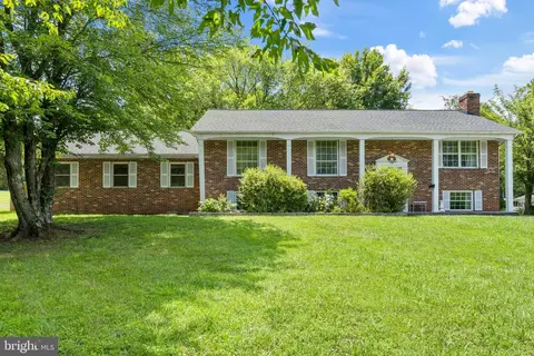 12574 Bristow Rd, Nokesville, VA 20181