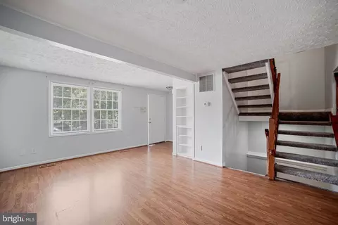 3668 Wharf Ln, Triangle, VA 22172 photo 3
