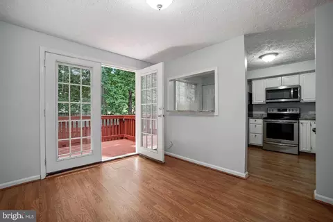 3668 Wharf Ln, Triangle, VA 22172 photo 5