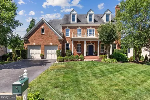 15726 Spyglass Hill Loop, Gainesville, VA 20155