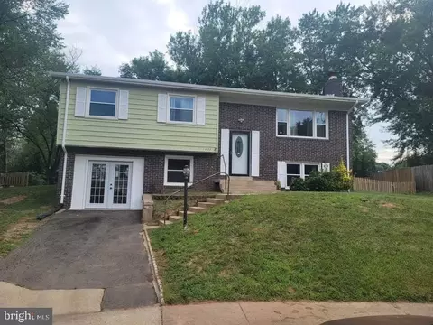 13422 Keating Dr, Woodbridge, VA 22193