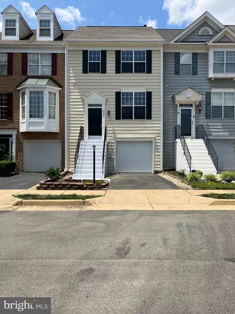 8900 Moat Crossing Pl, Bristow, VA 20136