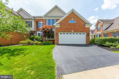 5708 Wheelwright Way, Haymarket, VA 20169