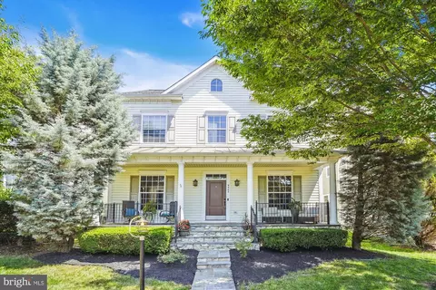 9560 Tarvie Cir, Bristow, VA 20136
