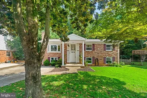 4404 Evergreen Dr, Woodbridge, VA 22193