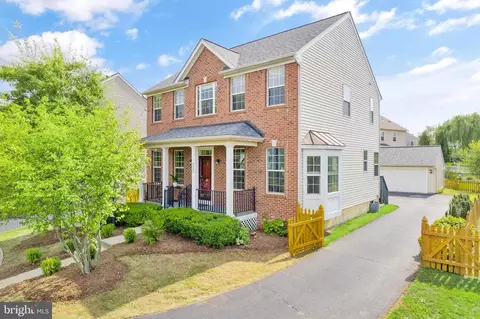 8900 Ruffed Grouse Ct, Gainesville, VA 20155