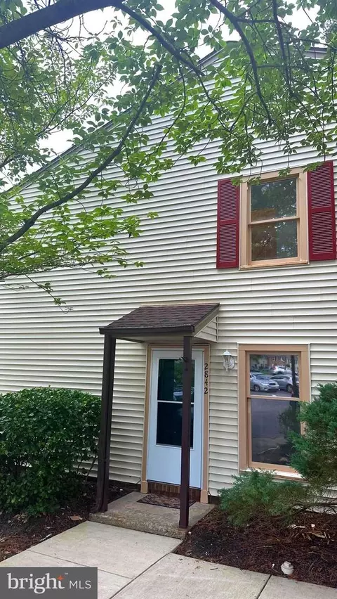 2842 Chablis Cir, Woodbridge, VA 22192