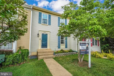 6630 Hunting Path Rd, Haymarket, VA 20169