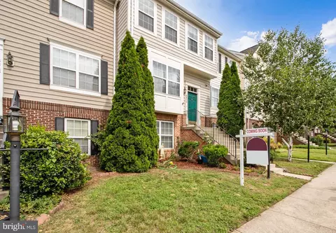 6814 Avalon Isle Way, Gainesville, VA 20155