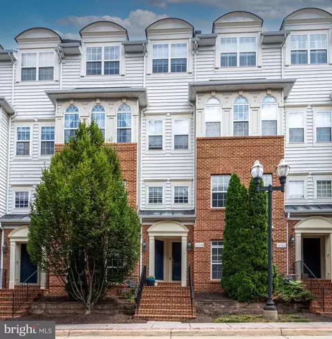 14570 Marlow St, Gainesville, VA 20155