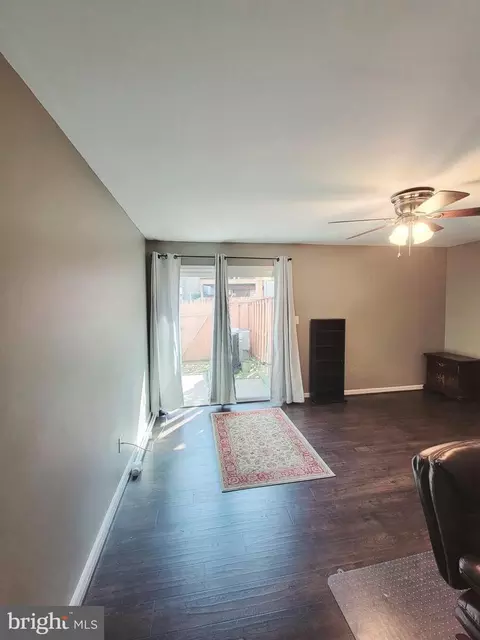10907 Postern Ct, Manassas, VA 20109 photo 17