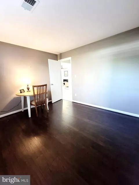10907 Postern Ct, Manassas, VA 20109 photo 14