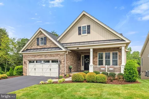 13828 Long Ridge Dr, Gainesville, VA 20155