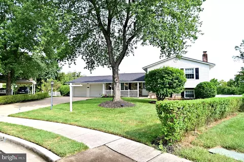 7518 Todd Pl, Manassas, VA 20109 photo 3