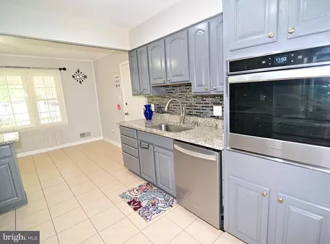 7518 Todd Pl, Manassas, VA 20109 photo 10