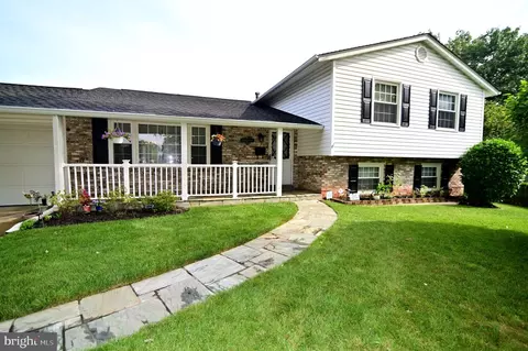 7518 Todd Pl, Manassas, VA 20109 photo 4