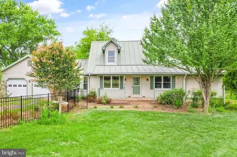 13502 Highland Farms Ct, Nokesville, VA 20181