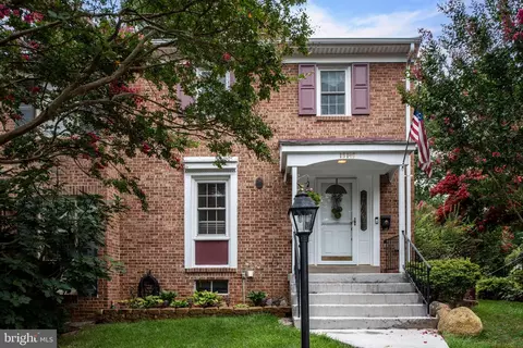 13149 Rock Ridge Ln, Woodbridge, VA 22191