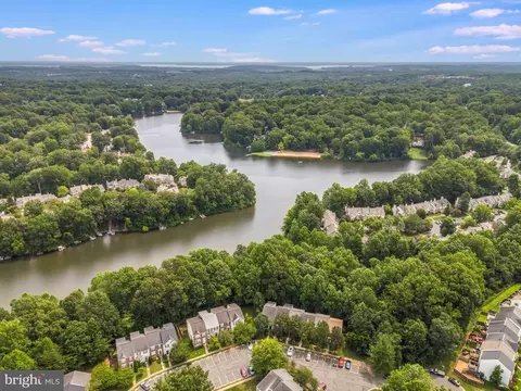 15773 Viewpoint Cir, Dumfries, VA 22025