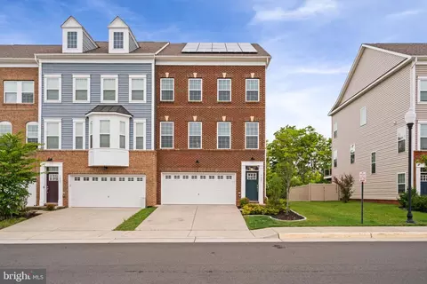 7409 Cedarwood Grove Ln, Manassas, VA 20109