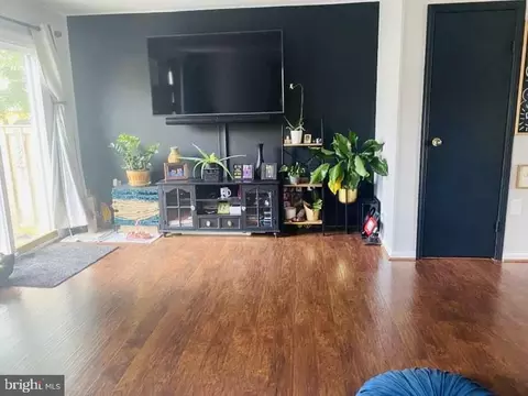 7480 Emerald Dr, Manassas, VA 20109 photo 3