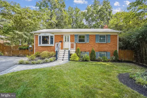 2204 Madison Ct, Woodbridge, VA 22191