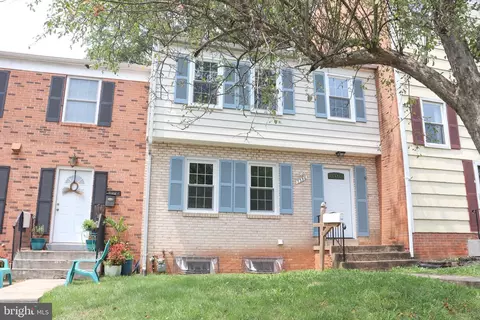 7386 Colton Ln, Manassas, VA 20109