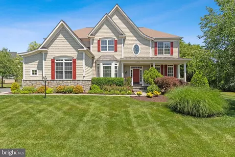 8373 Pedigrue Ct, Gainesville, VA 20155