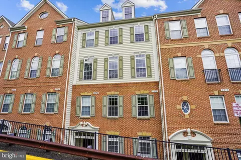 2372 Merseyside Dr, Woodbridge, VA 22191