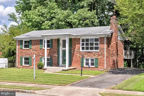 13723 Kaywood Dr, Woodbridge, VA 22193