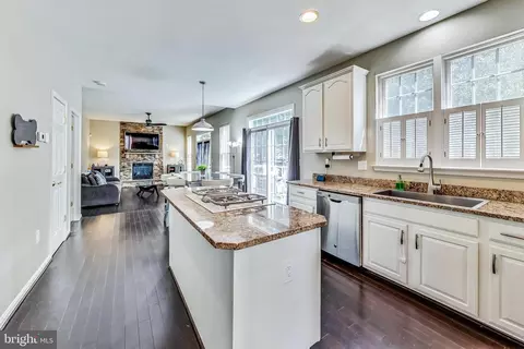 12813 Victory Lakes Loop, Bristow, VA 20136 photo 14