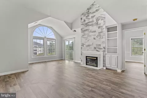 11021 Folksie Ct #301, Manassas, VA 20109