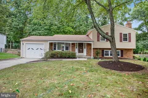 3085 Peachtree Ct, Woodbridge, VA 22192