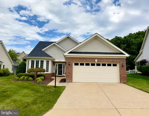 13696 Paddock Ct, Gainesville, VA 20155
