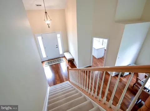 13696 Paddock Ct, Gainesville, VA 20155 photo 3