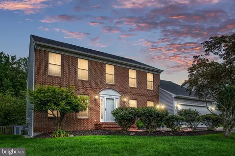 16131 Kennedy St, Woodbridge, VA 22191
