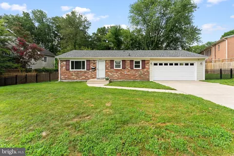 3809 Fairhope Rd, Woodbridge, VA 22193
